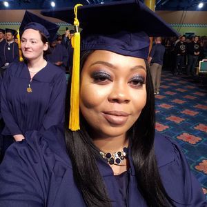 Meet your Posher, Elisha